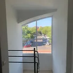 White Chateau Met Parking En Zonnig Balkon * コクセッド
